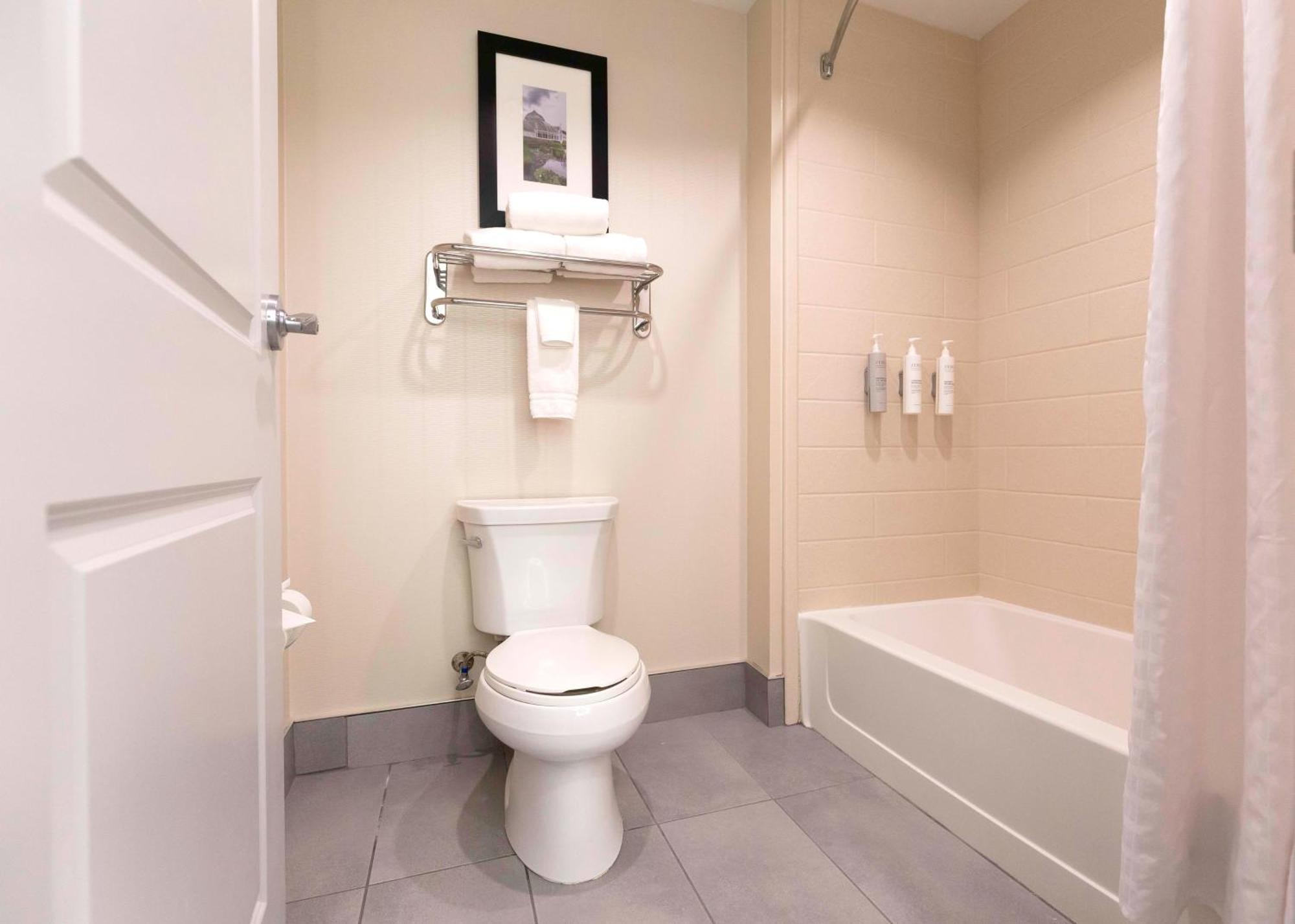 Hotel Homewood - Doylestown Warrington